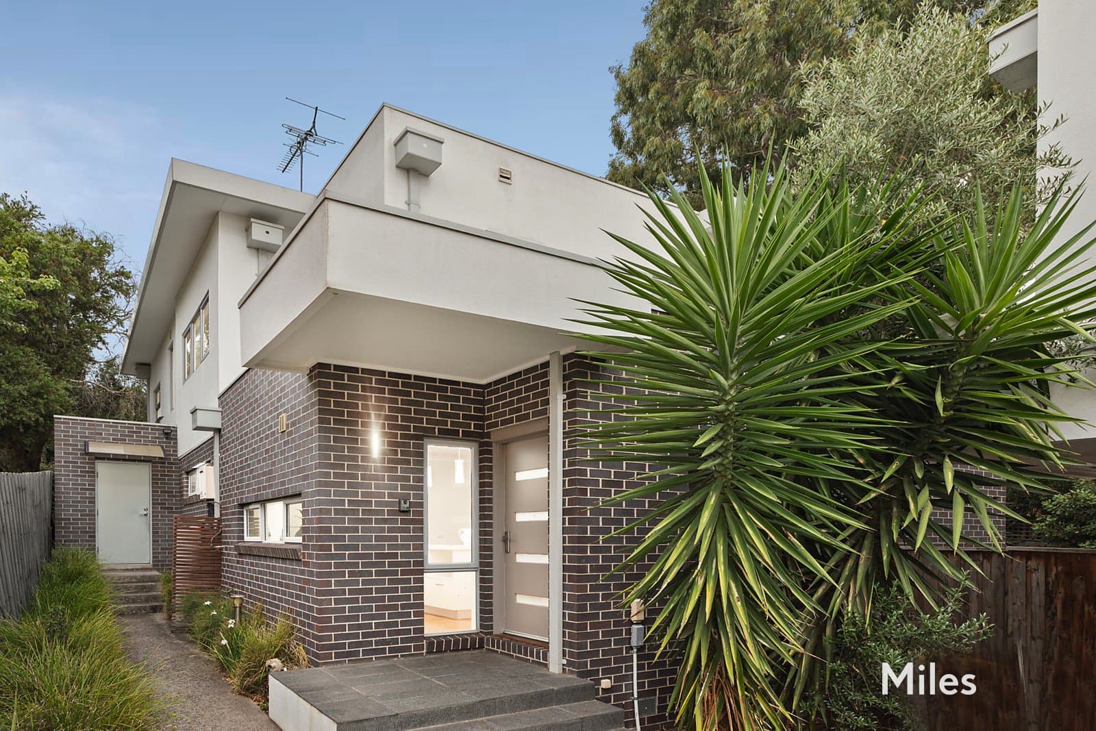 3/8 Donaldson Street, Ivanhoe, Ivanhoe - Thumbnail 3