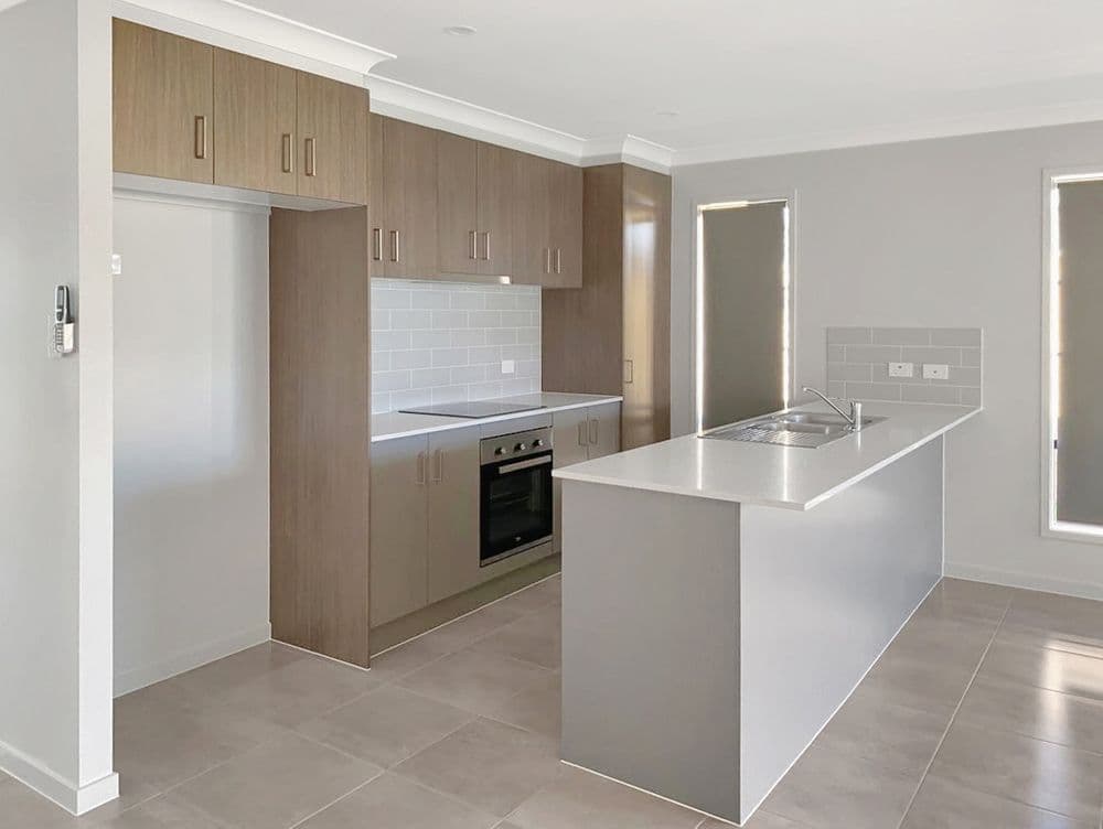 9 Splendour Circuit, YARRABILBA, QLD 4207, Yarrabilba - Thumbnail 2