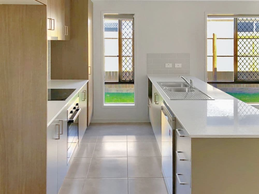 9 Splendour Circuit, YARRABILBA, QLD 4207, Yarrabilba - Thumbnail 3