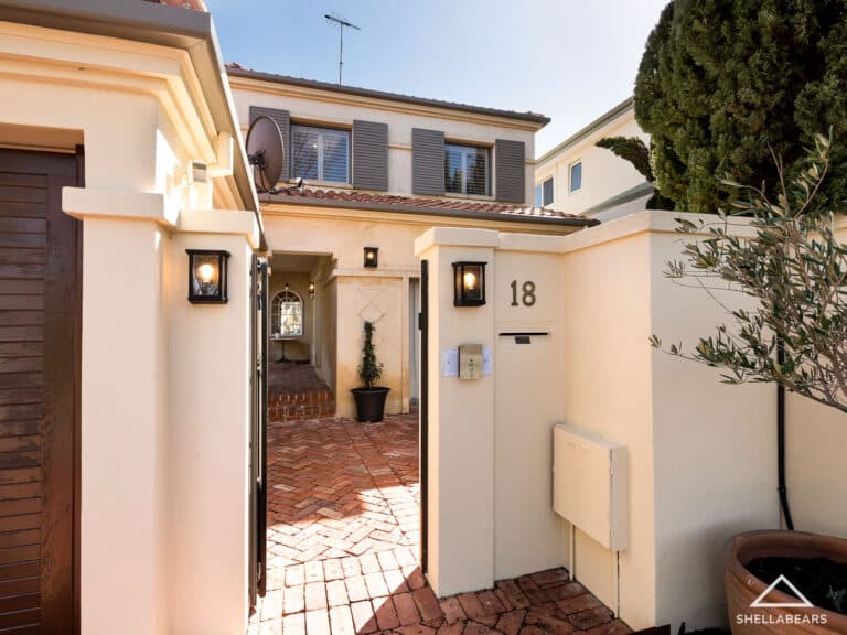 18 Vera Street, Cottesloe - Image 1