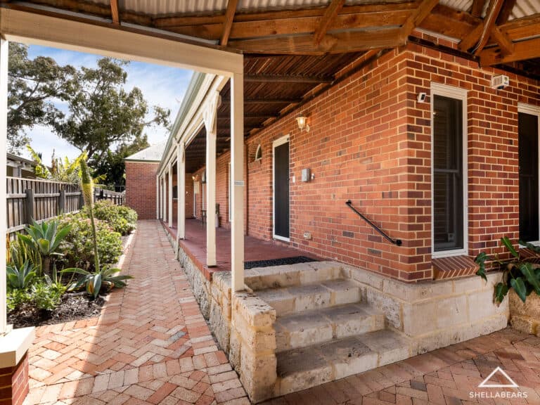13 Thomson Road, Claremont - Image 1