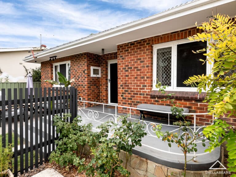 16 Elizabeth Street, White Gum Valley - Image 1