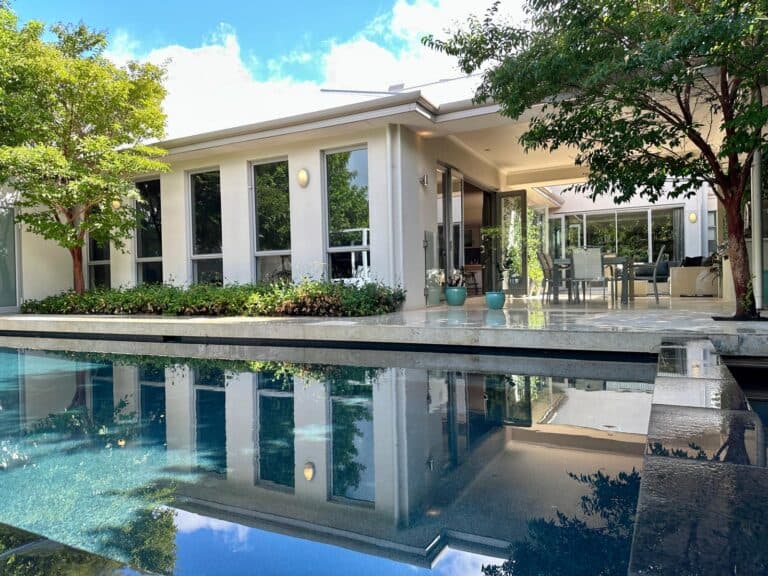 15 Athelstan Rd, Cottesloe - Image 1