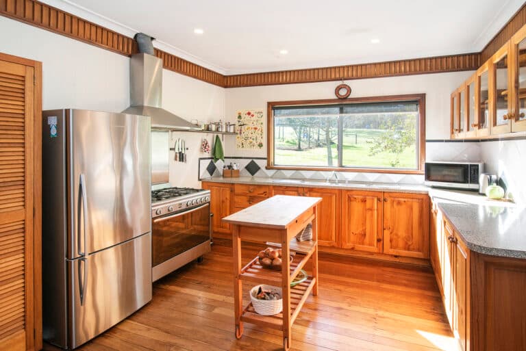 449 Warner Glen Road, Forest Grove - Thumbnail 6
