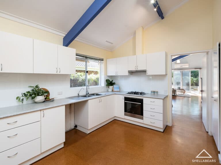10 Lakeway Street, Claremont - Thumbnail 5