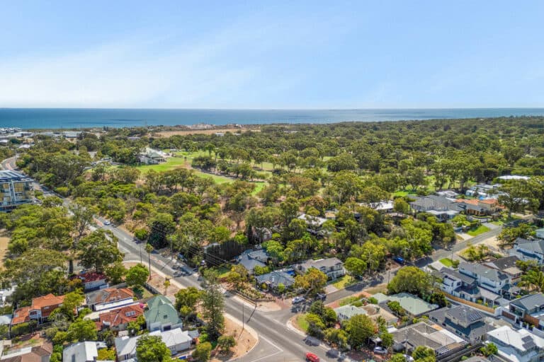 171A Alfred Road, Mount Claremont - Image 1