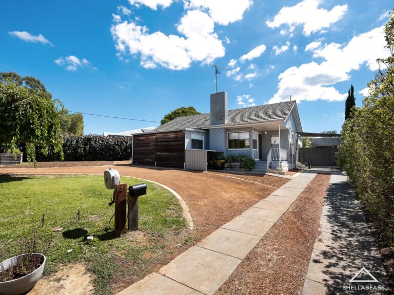 3 Finch Way, Mount Claremont - Image 1
