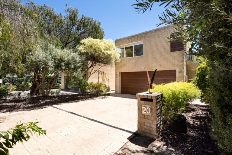 20 Hawkstone Street, Cottesloe - Image 1