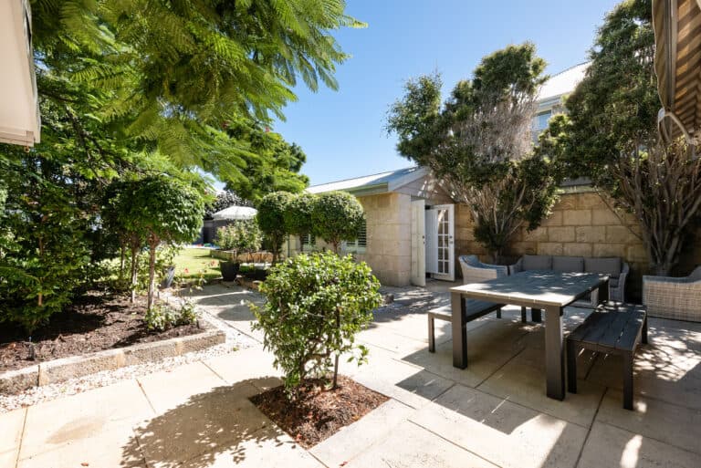 4 Lochee Street, Mosman Park - Thumbnail 2