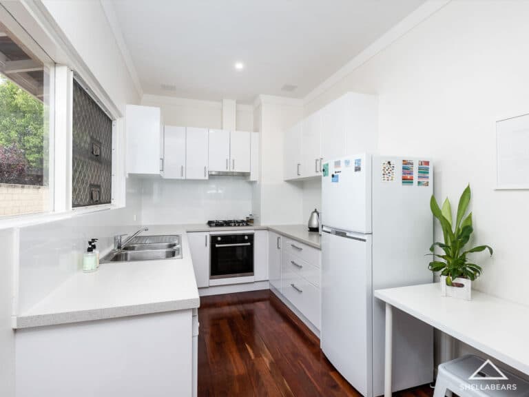 19A Goldsworthy Road, Claremont - Thumbnail 2