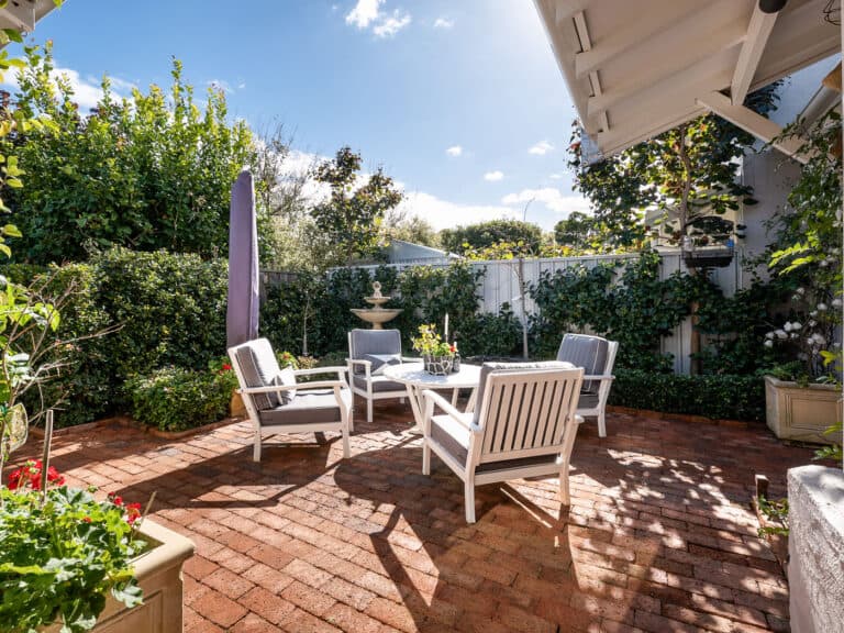 3 Queen Street, Claremont - Image 1