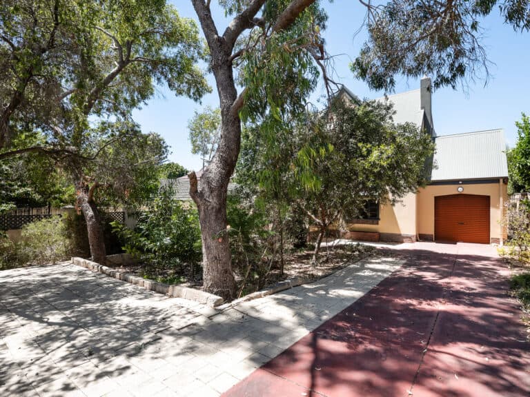 8 Dalgety Street, East Fremantle - Thumbnail 2