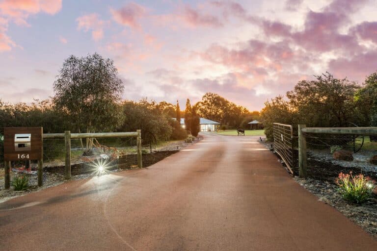 164 Old Dairy Court, Oakford - Thumbnail 2