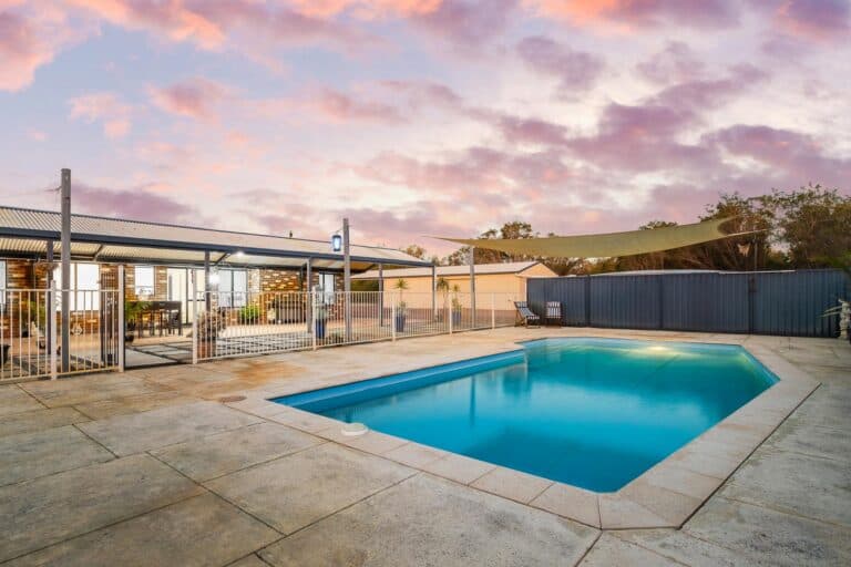 164 Old Dairy Court, Oakford - Thumbnail 4