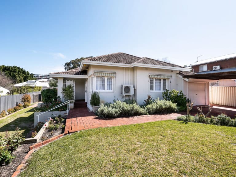 3 Butler Avenue, Swanbourne - Thumbnail 2