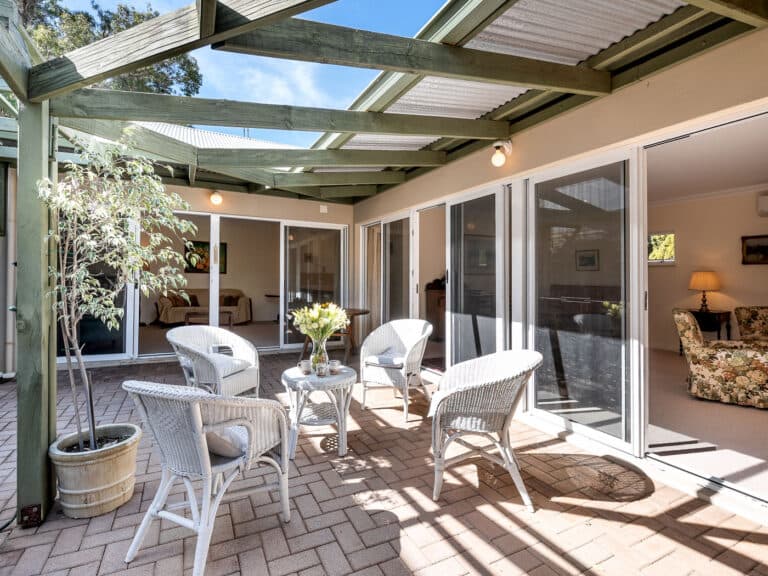 30 Stirling Road, Claremont - Thumbnail 2