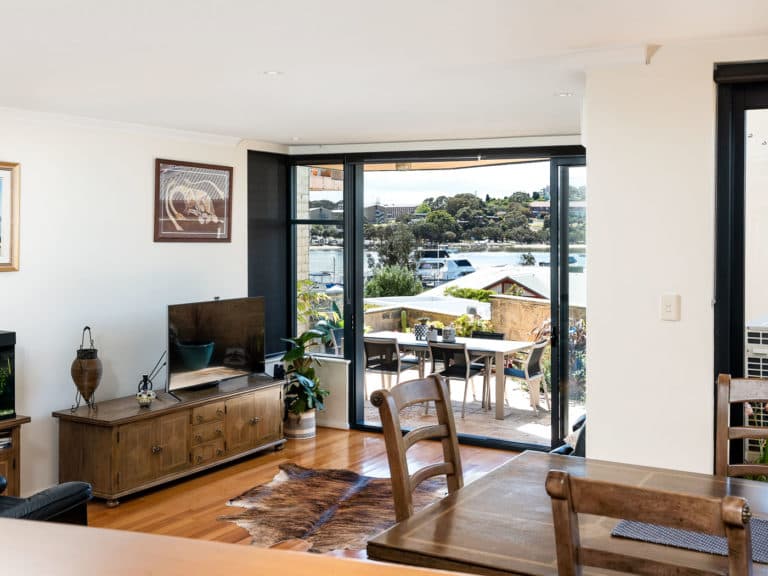 65 Harvest Road, North Fremantle - Thumbnail 3