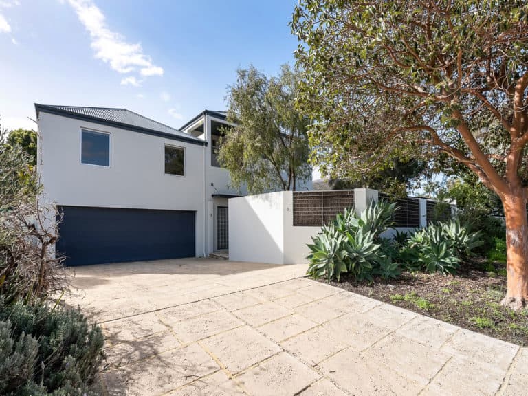 3 Asquith Street, Mount Claremont - Image 1