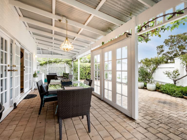 30 Pine Tree Lane, Mount Claremont - Thumbnail 3