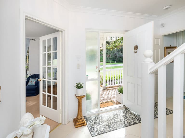 30 Pine Tree Lane, Mount Claremont - Thumbnail 5