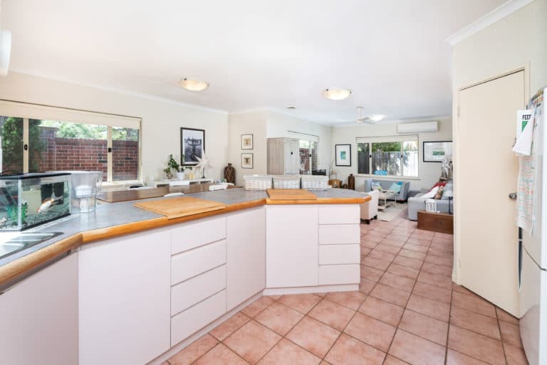 6 Millers Court, Cottesloe - Thumbnail 2