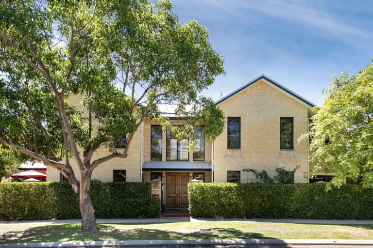 33 Clement Street, Swanbourne - Thumbnail 2
