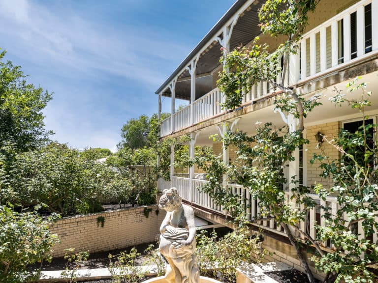 2 Agett Road, Claremont - Thumbnail 3