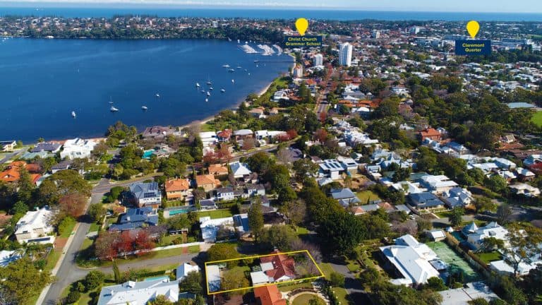8 Goldsmith Road, Claremont - Thumbnail 2