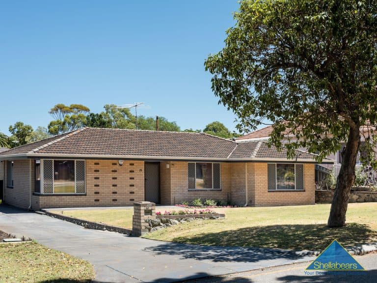 19 Adderley Street, Mount Claremont - Thumbnail 3