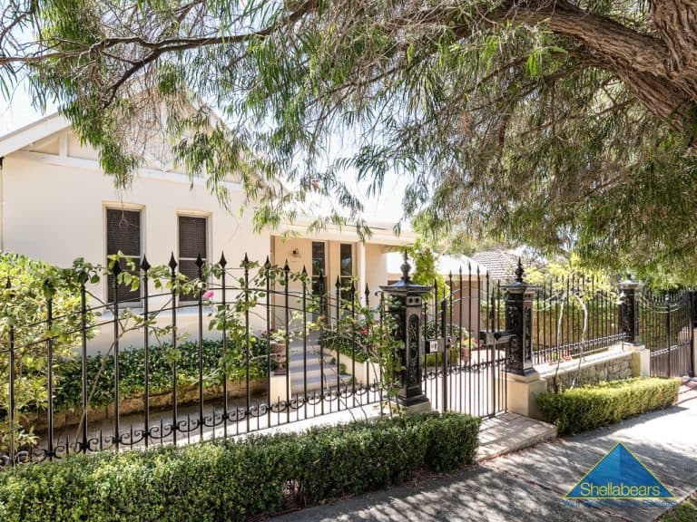 18 Reginald Street, Cottesloe - Image 1