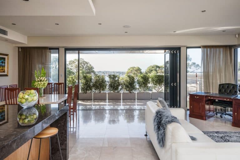 16 Bindaring Parade - House  2, Claremont - Thumbnail 4