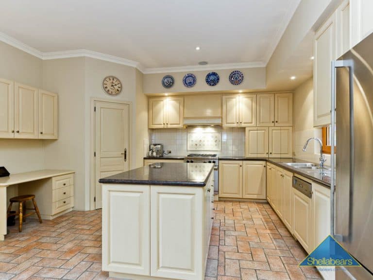 11 Agett Road, Claremont - Thumbnail 6