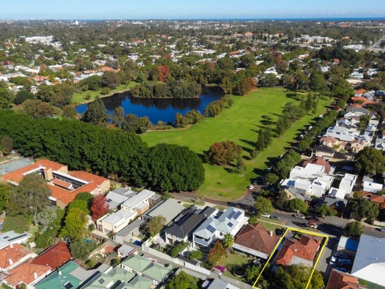 2 Excelsior Street, Shenton Park - Image 1