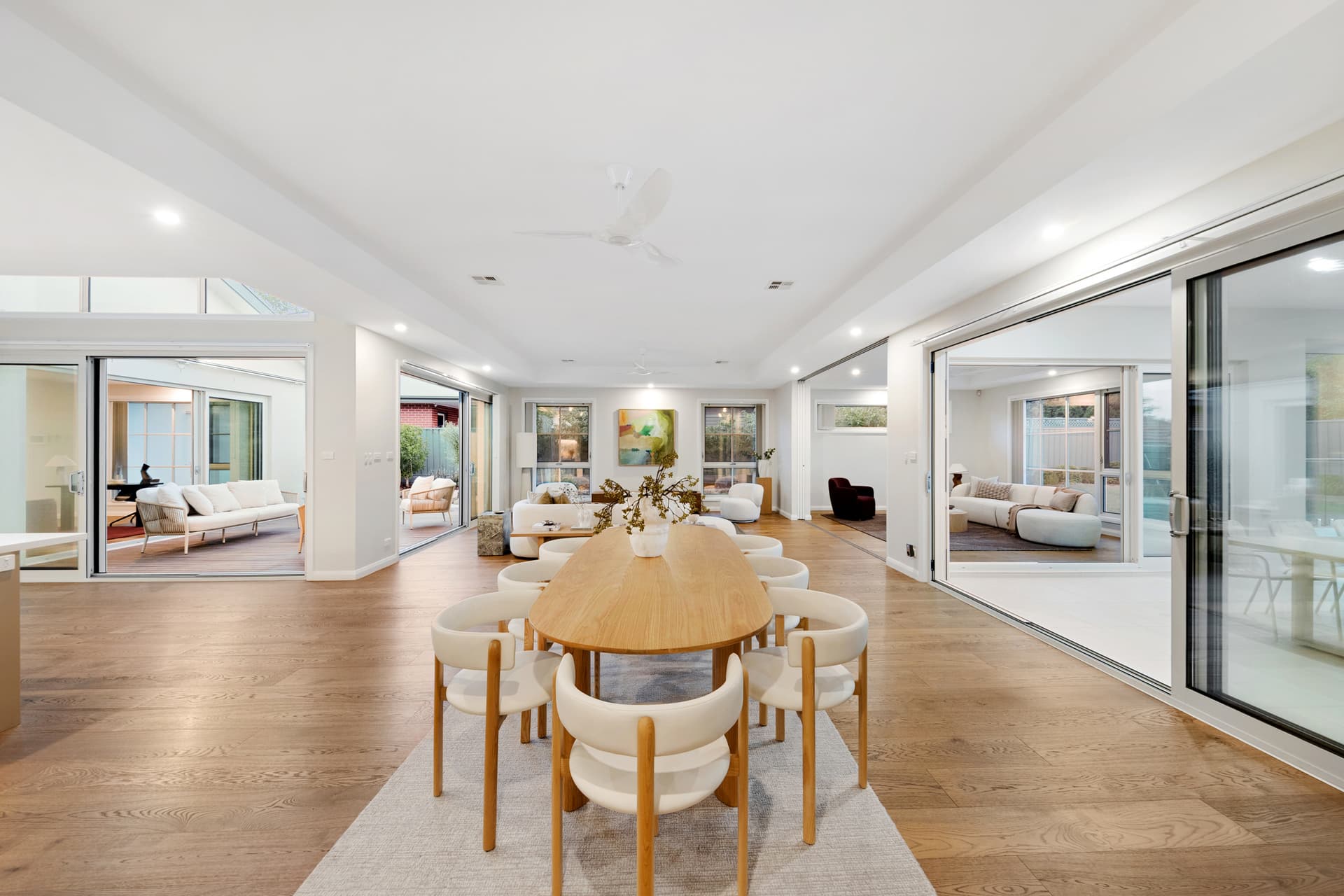 15 Stuart Street, Griffith, Griffith - Thumbnail 5
