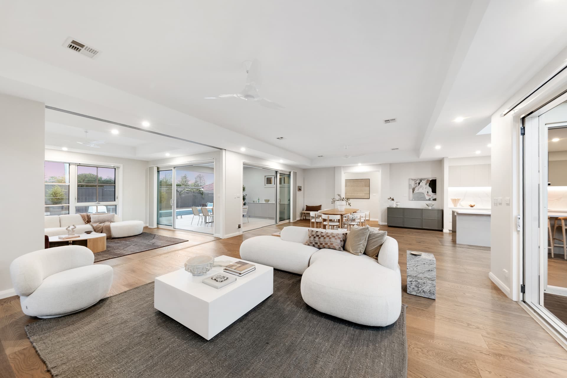 15 Stuart Street, Griffith, Griffith - Thumbnail 8