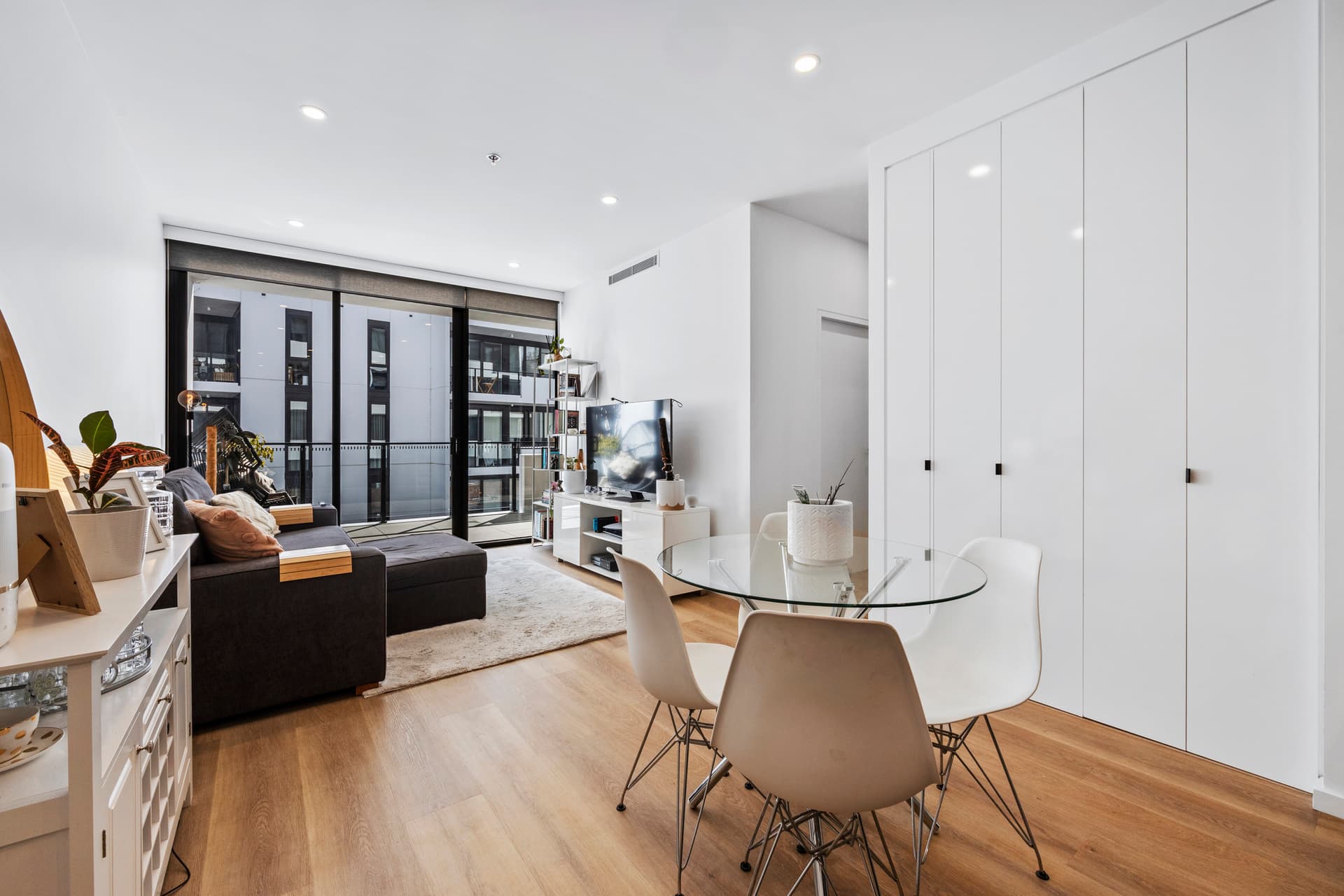 164/3 Light Street, Griffith, Griffith - Thumbnail 4