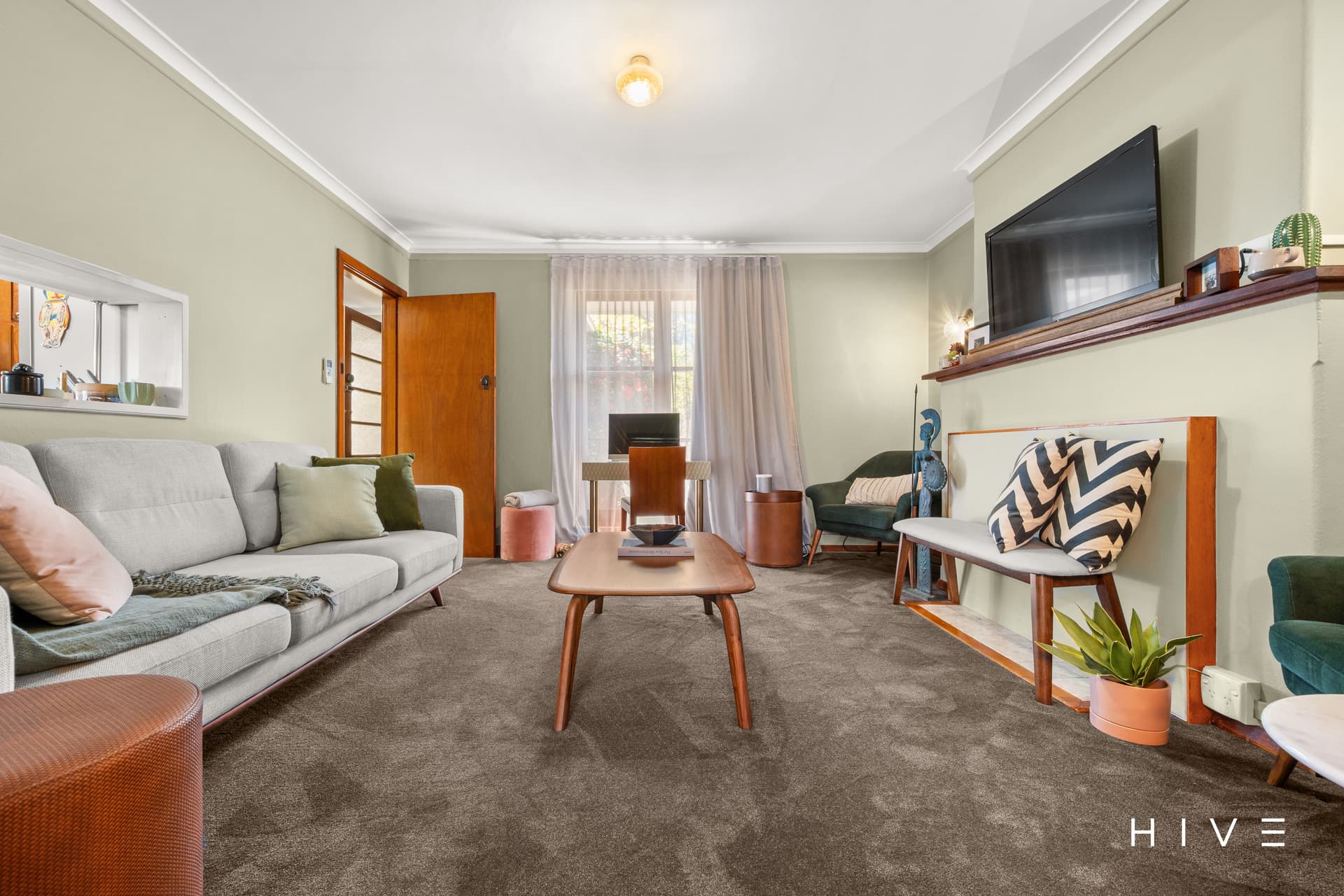 64 Schlich Street, Yarralumla, Yarralumla - Thumbnail 2