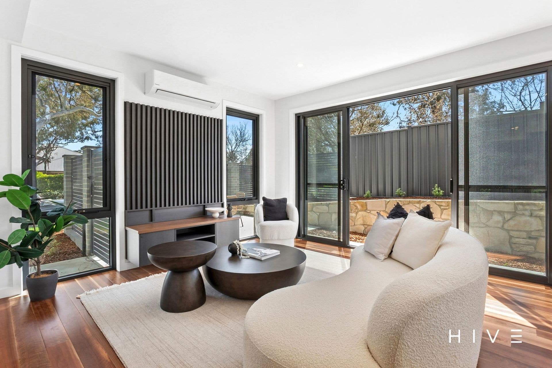 1/22 Enderby Street, Mawson, Mawson - Thumbnail 2