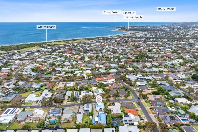 1/1C Boscarne Avenue Torquay VIC, Torquay - Image 1