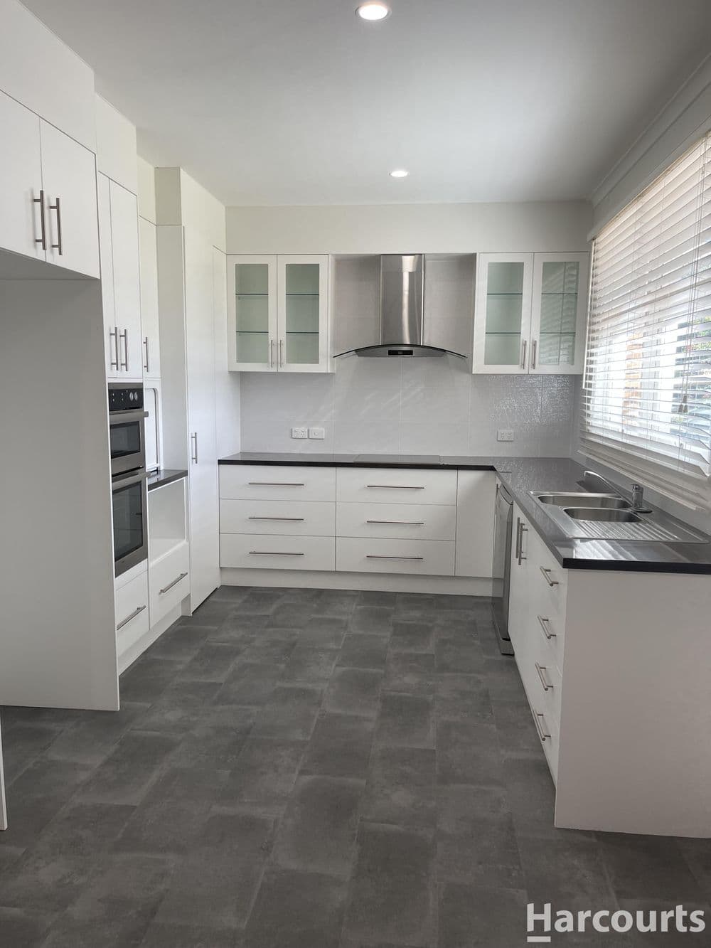 118 Elizabeth Street, EDENHOPE, VIC 3318, Edenhope - Thumbnail 2