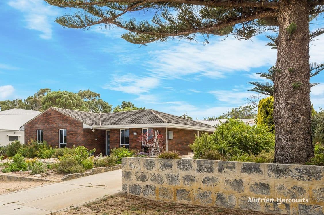 11 Walebing Way, GUILDERTON, WA 6041, Guilderton - Thumbnail 2