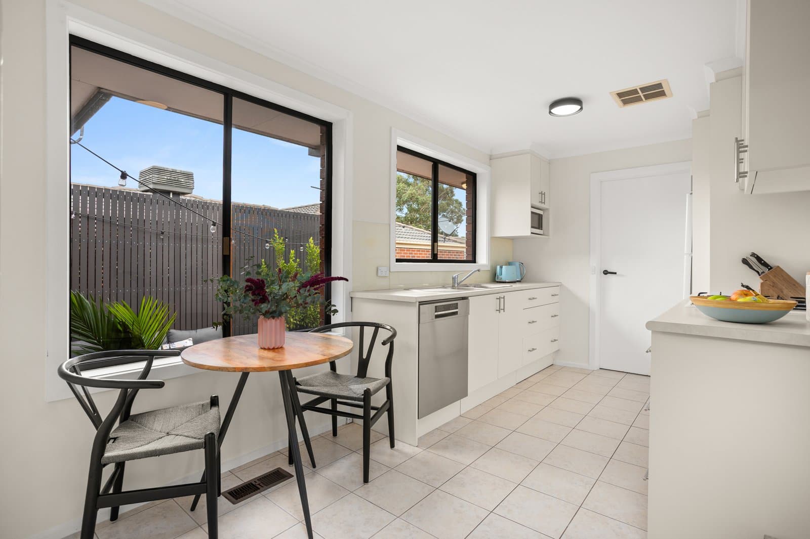2/23 Edwards Street, Burwood, Burwood - Thumbnail 4