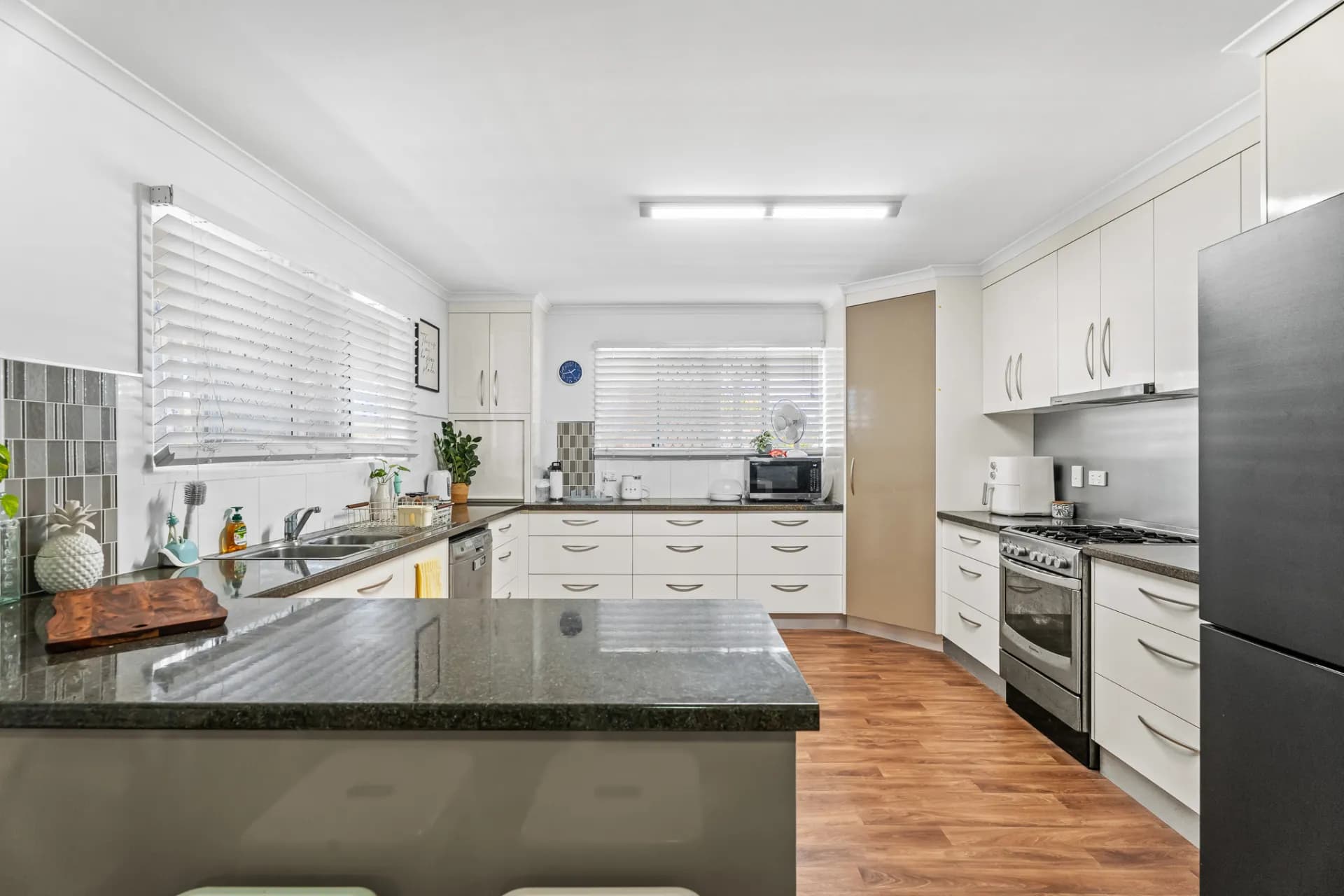 97 Odessa  Street, Granville, QLD, Granville - Thumbnail 3
