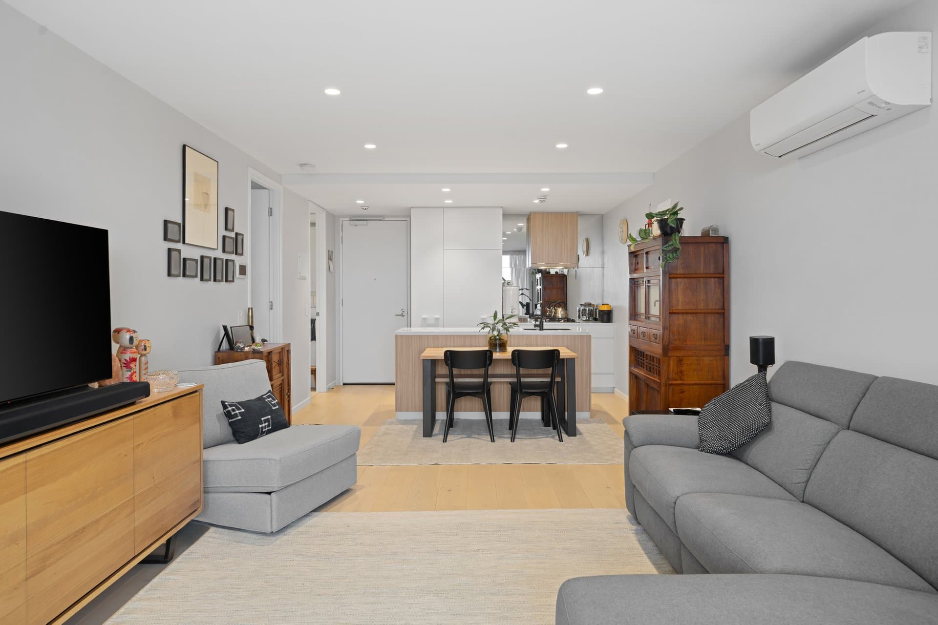 412/11 Urquhart Street, Coburg - Thumbnail 2