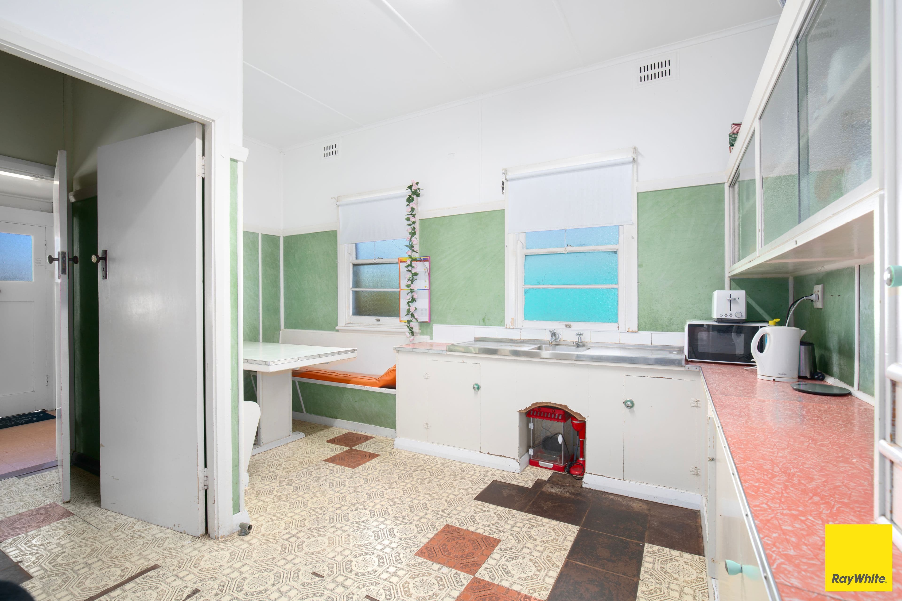 209 Ferguson Street, Glen Innes NSW 2370, Glen Innes - Thumbnail 4