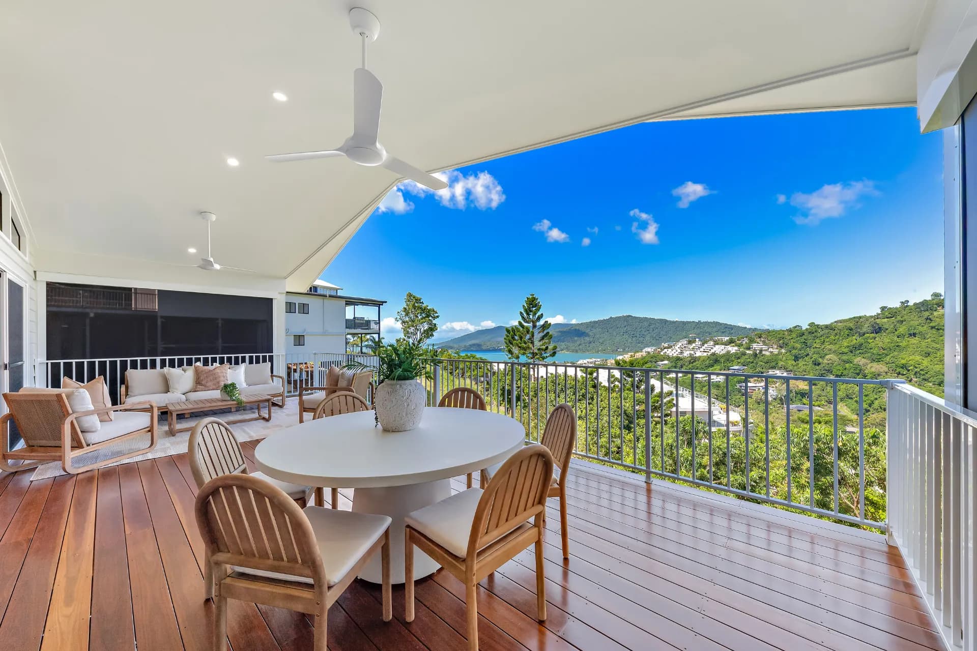 40 Seaview  Drive, Airlie Beach, QLD, Airlie Beach - Thumbnail 2