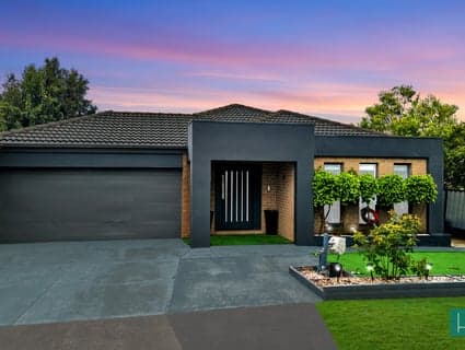 3 Rochefort Court, Greenvale, VIC, 3059, Greenvale - Thumbnail 2