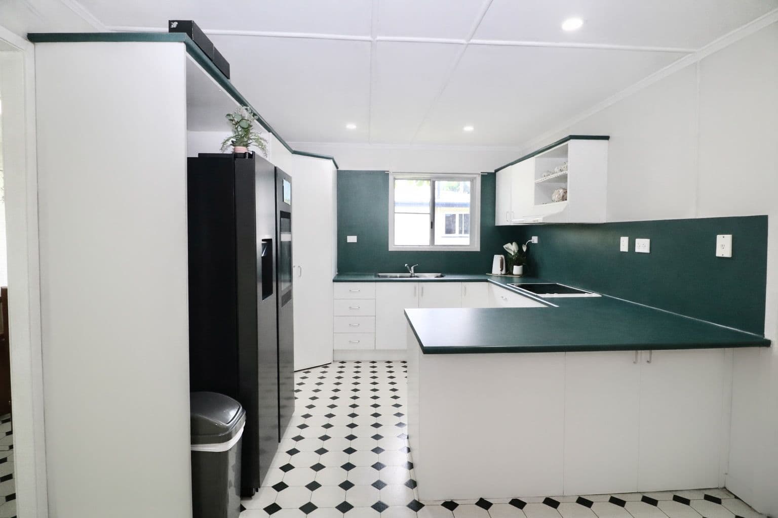 8 Row Street, Ingham QLD 4850, Ingham - Thumbnail 2