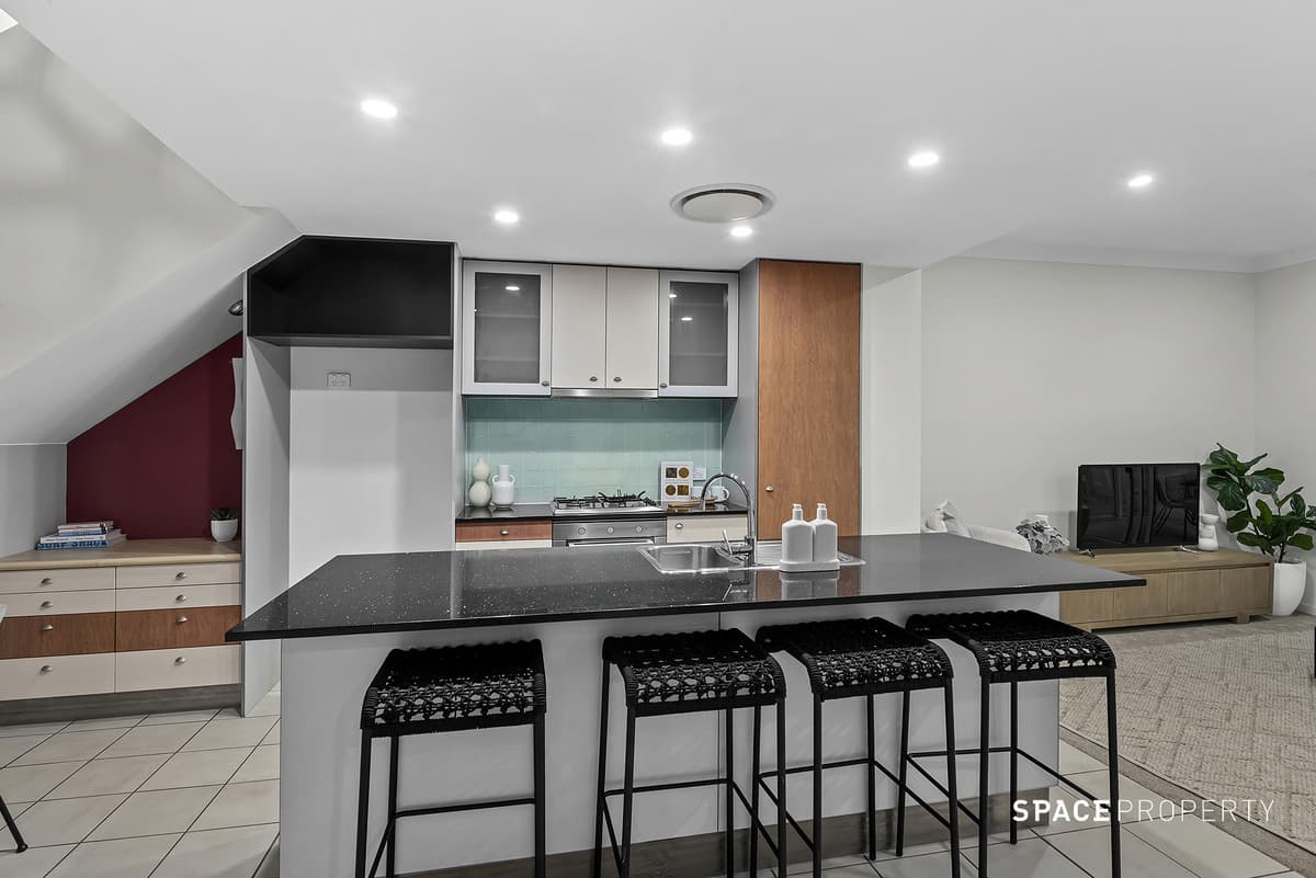 55 / 451 Gregory Terrace, Spring Hill QLD 4000, Spring Hill - Thumbnail 2