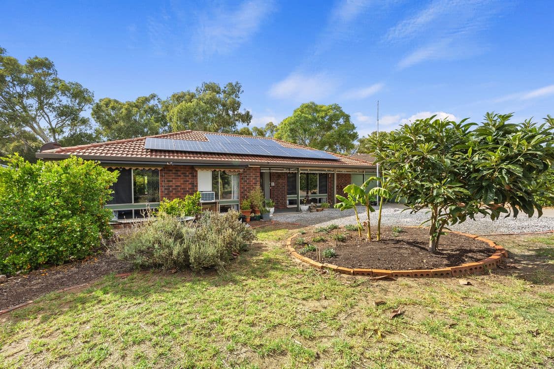 27 Avon Avenue, MORPHETT VALE, SA 5162, Morphett Vale - Image 1